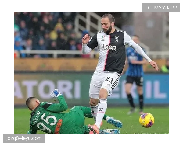 诺丁汉森林高压逼抢体系引领新赛季攻防节奏,持续压制对手表现抢眼 诺丁汉森林高压逼抢体系引领新赛季攻防节奏,持续压制对手表现抢眼