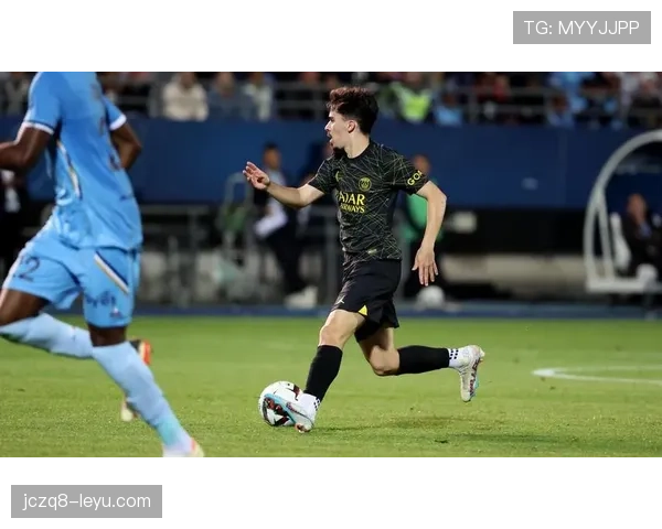 维拉蒂与鲁伊斯领衔巴黎中场,表现稳健竞争力增强 维拉蒂与鲁伊斯领衔巴黎中场,表现稳健竞争力增强